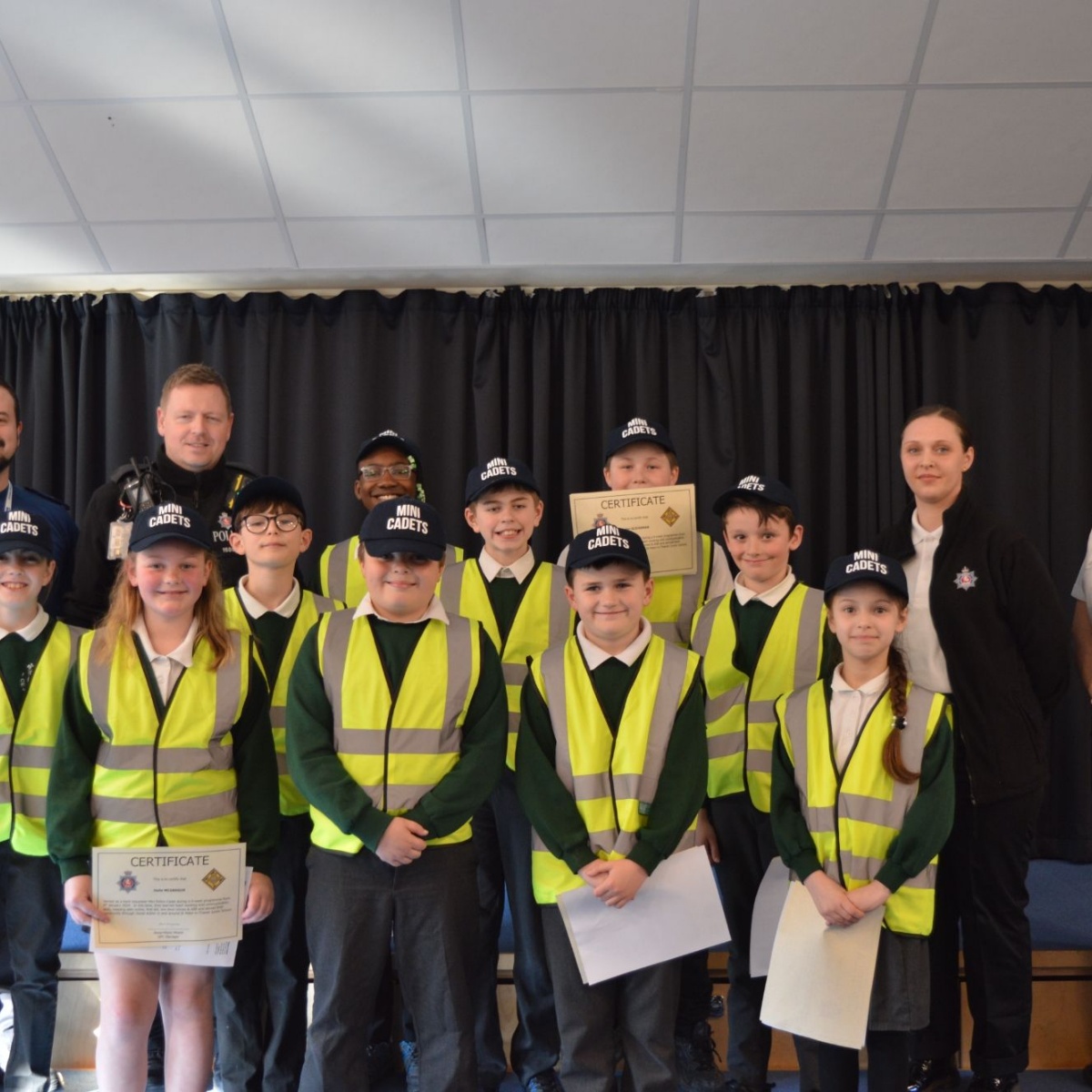 St Peter-In-Thanet CE Junior School - Mini Police Cadets enjoy their ...